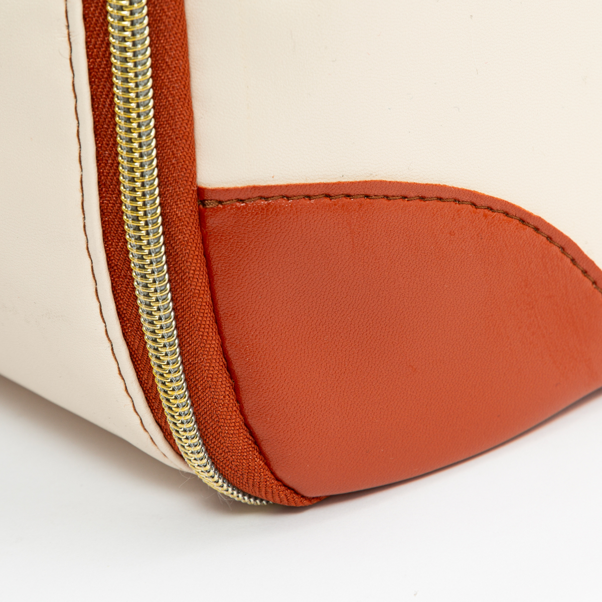 Vohxe Travel Bag (Holiday Flash Sale)